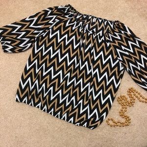 Chevron Women’s Blouse🤎🖤🤍